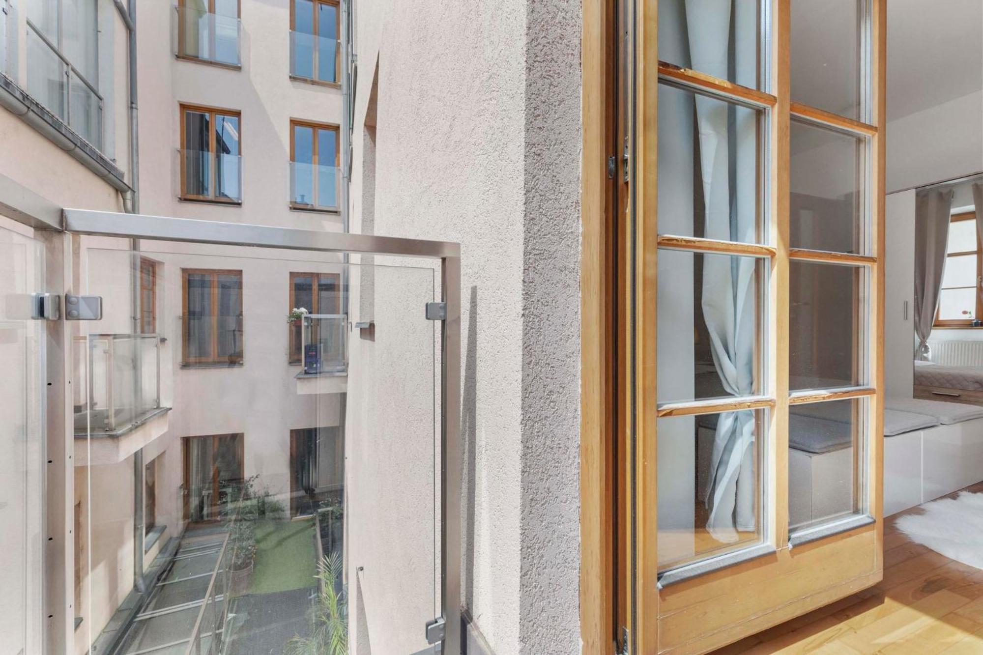 Charming Apartment In The Heart Of Bratislava Exterior photo