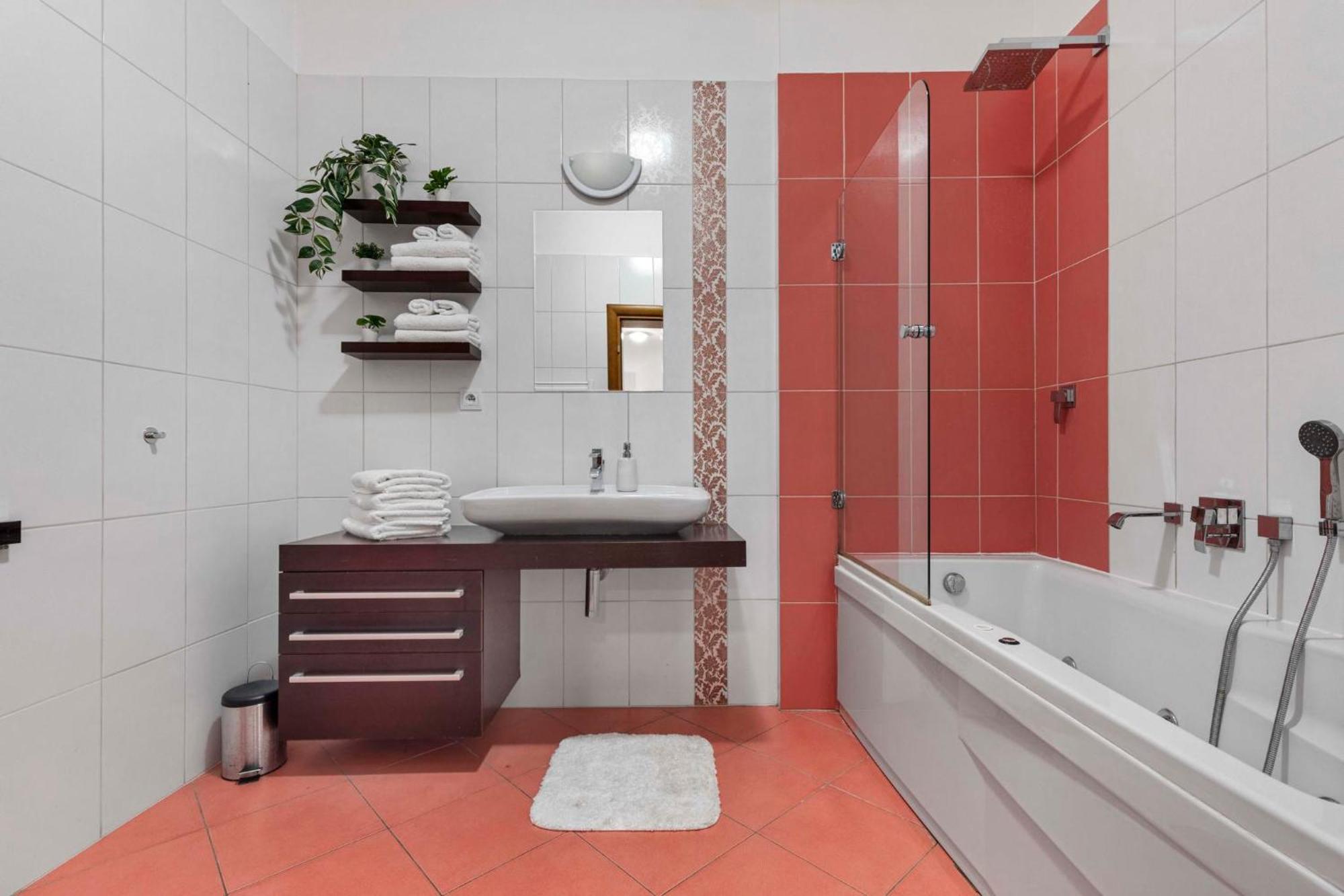 Charming Apartment In The Heart Of Bratislava Exterior photo